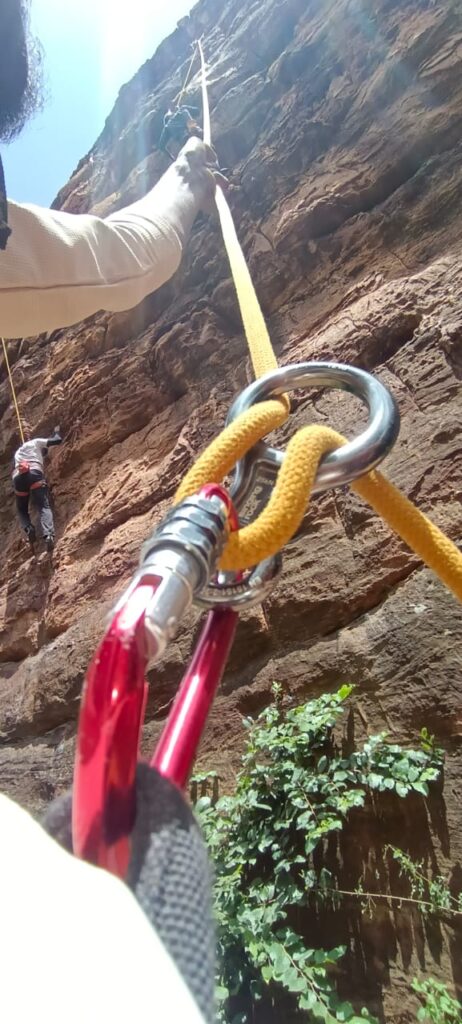 Belay device